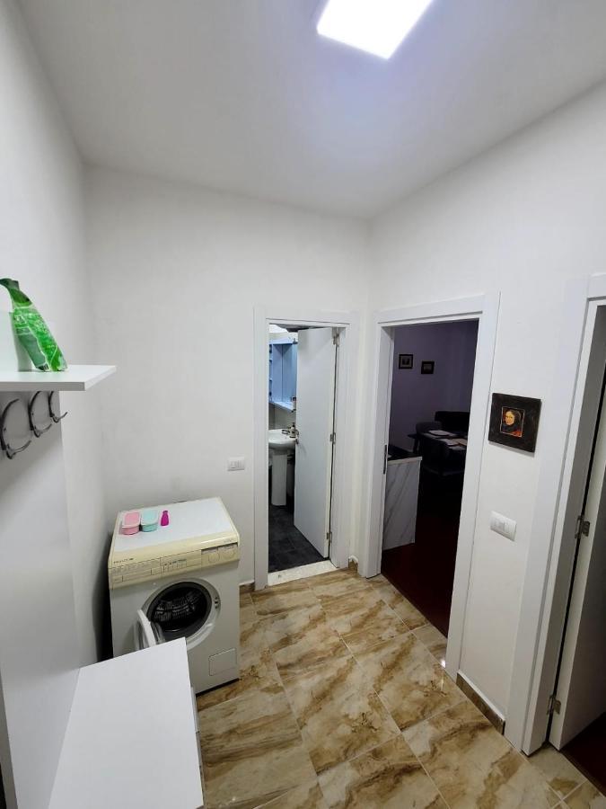Eni House Appartement Shkodër Buitenkant foto